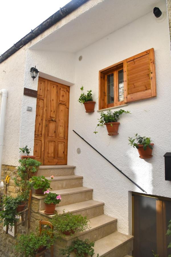 Al Vico Primo - Boutique Apartment Pietrapertosa Exterior photo